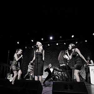 Scott Bradlee's Postmodern Jukebox-170316